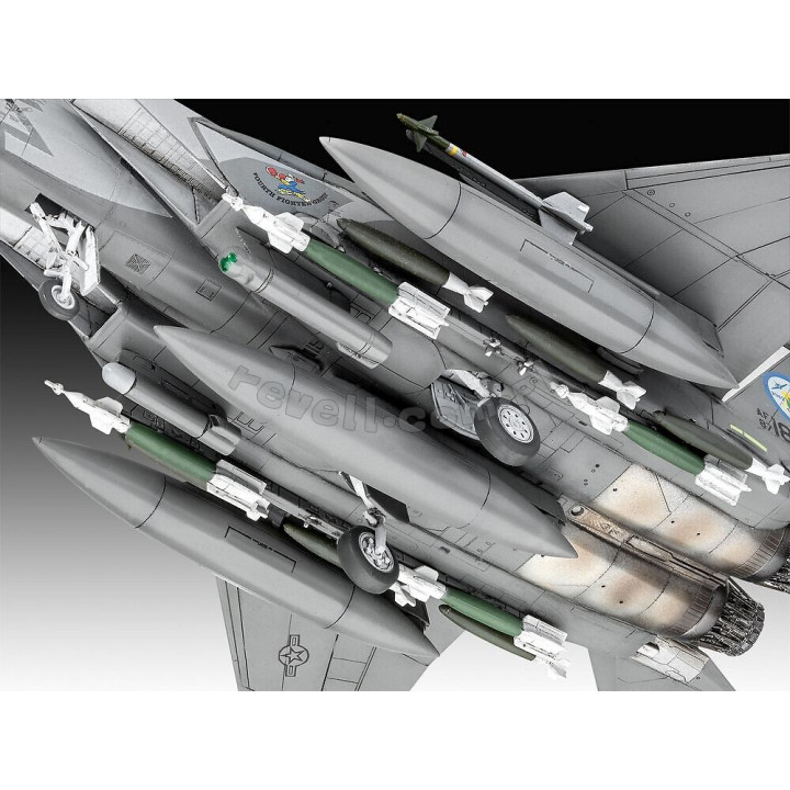 REVELL 1/72 F-15E STRIKE EAGLE (03841)