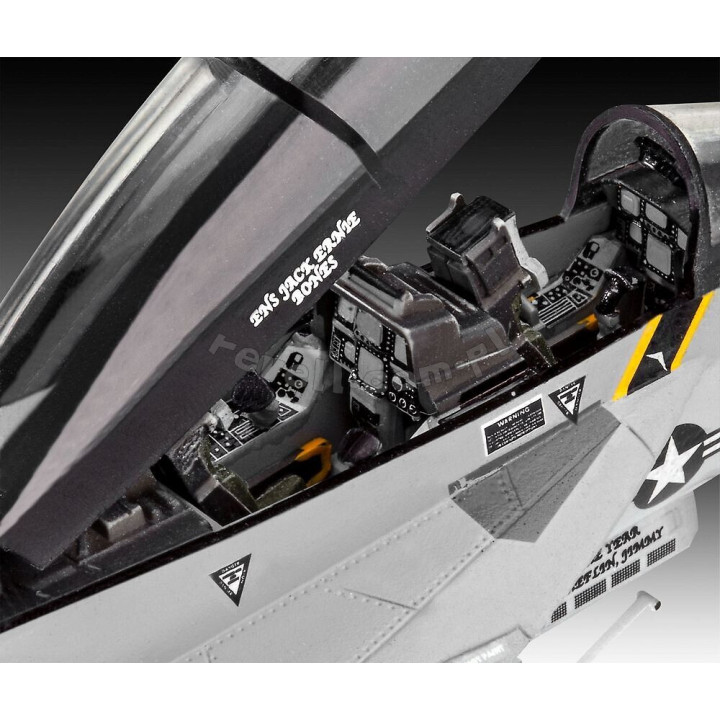 REVELL 1/72 F/A18F SUPER HORNET (03834)