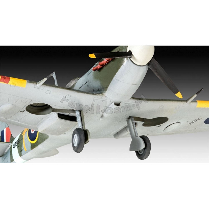 REVELL 1/72 BF109G-10 & SPITFIRE MK.V (03710)