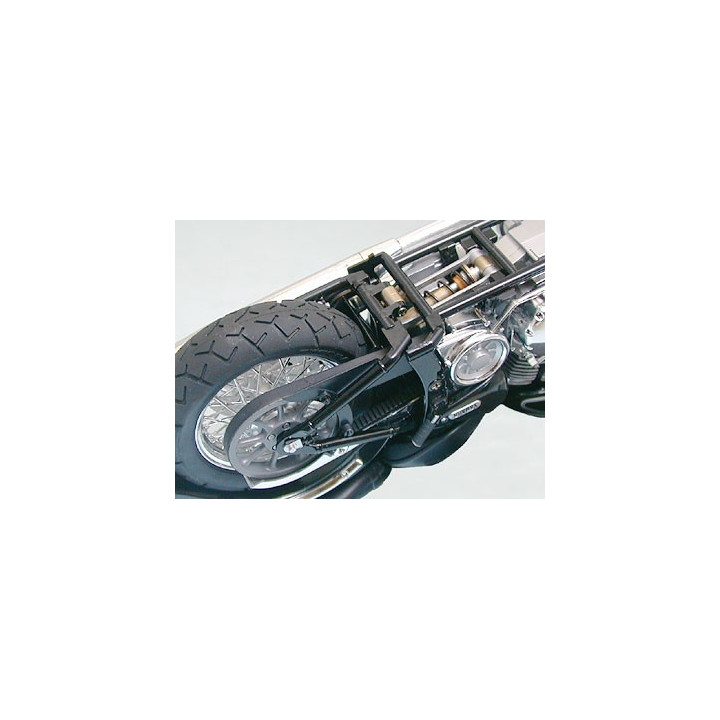 TAMIYA 1/12 YAMACHA MOTORCYCLE XV 1600 ROADSTAR (14080)