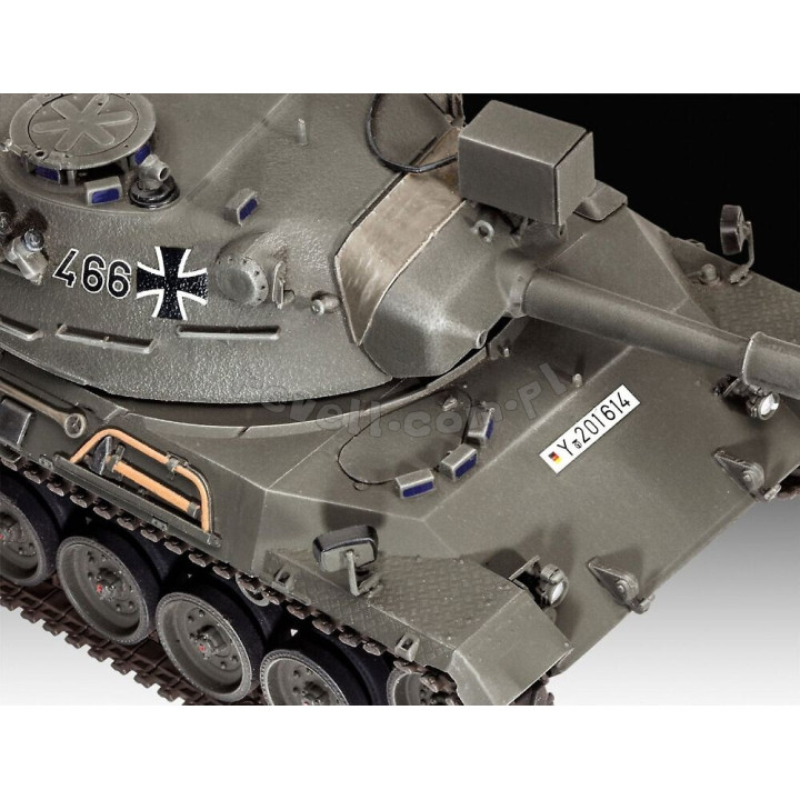 REVELL 1/35 LEOPARD 1 (2.-4. VÝROBA) (03240)