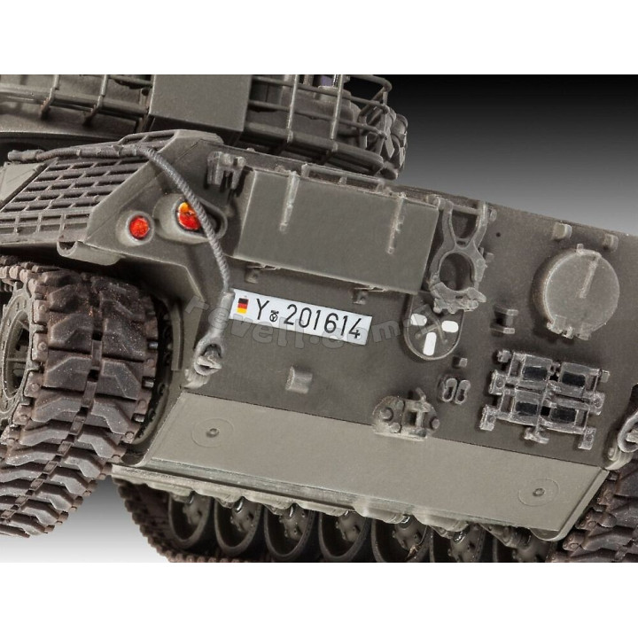 REVELL 1/35 LEOPARD 1 (03240)