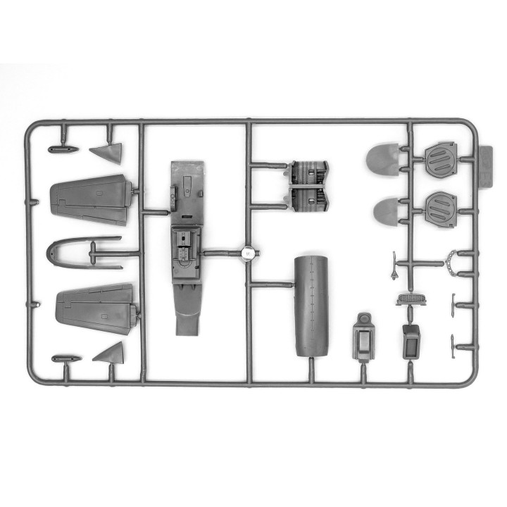 ICM 1/48 MUSTANG P-51K WWII American     Fighter (48154)