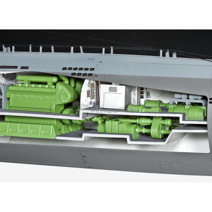 REVELL 1/144 NĚMECKÝ U-BOAT XXI U S INTERIÉREM 05078
