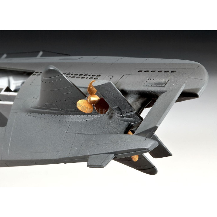 REVELL 1/144 NĚMECKÝ U-BOAT XXI U S INTERIÉREM 05078