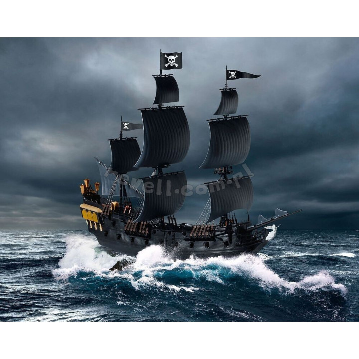 REVELL 1/150 BLACK PEARL / EASY CLICK SYSTEM (05499)