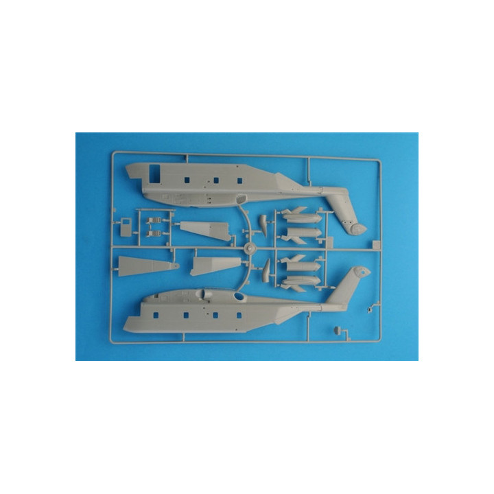 ITALERI 1/72 MH-53E SEA DRAGON (1065)