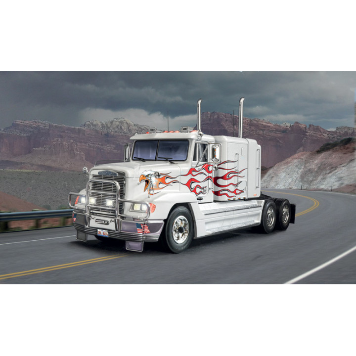 ITALERI 1/24 FREIGHTLINER FLD 120 SPECIAL (3925)