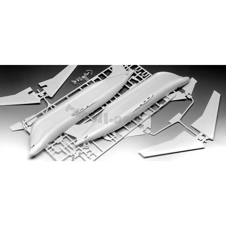REVELL 1/144 AIRBUS A300-600ST "BELUGA" (03817)