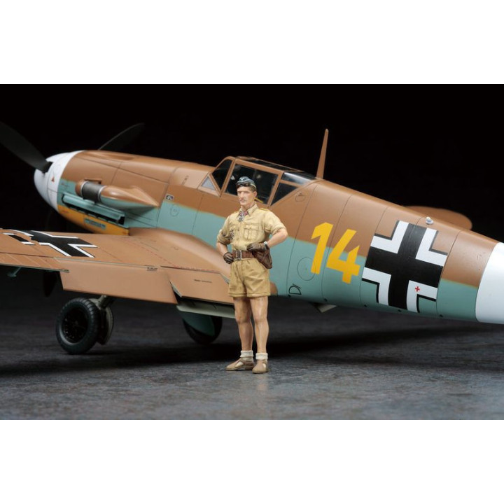 HASEGAWA 1/32 MESSERSCHMITT Bf 109F-4    Trop (HAST31)