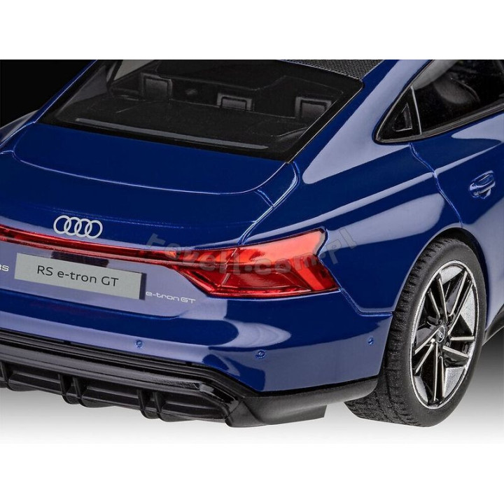 REVELL 1/24 AUDI E-TRON GT / EASY CLICK  SYSTEM (67698)
