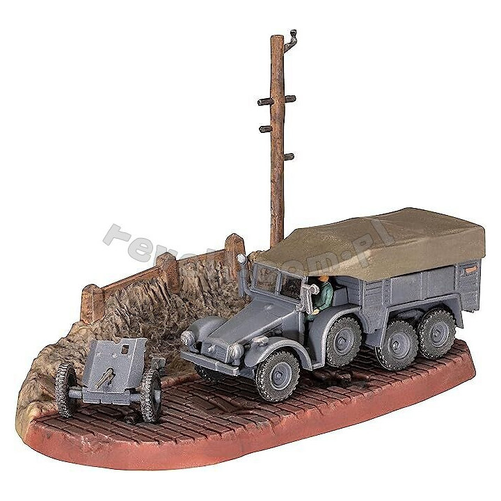 REVELL 1/76 KRUPP PROTZE KFZ 69 with     3,7cm (03344)