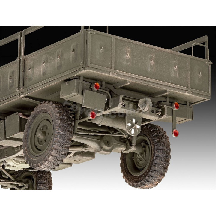 REVELL 1/35 UNIMOG 404 S (03348)