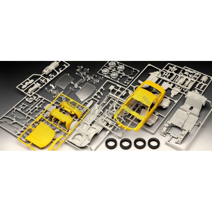 REVELL 1/25 2010 FORD MUSTANG GT (07046)