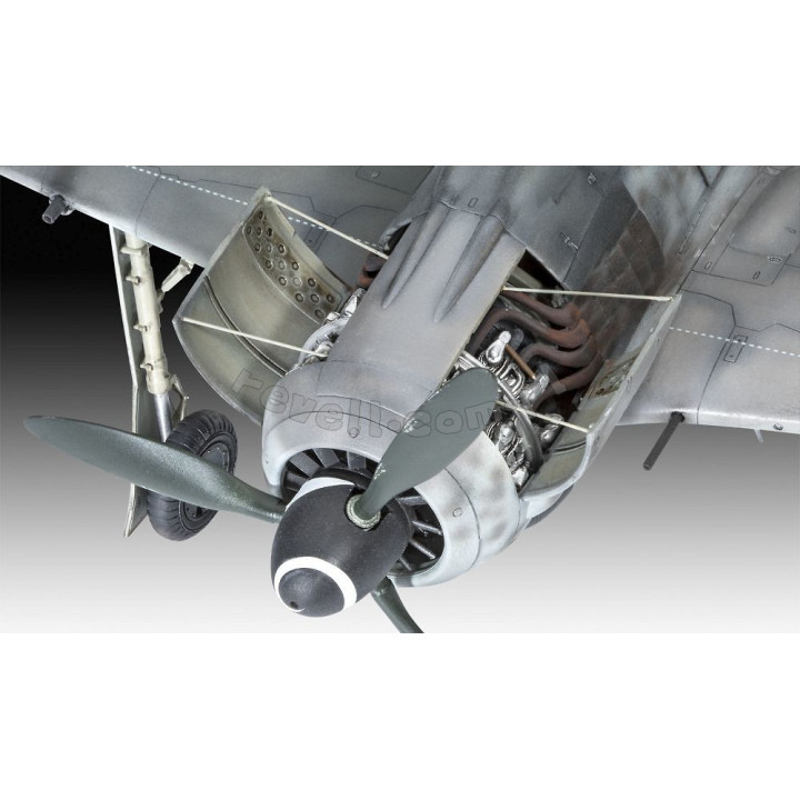 REVELL 1/32 FW 190 A-8 STURMBOCK (03874)
