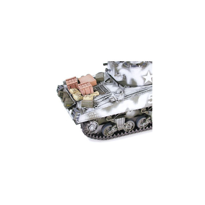 TAMIYA 1/35 M4A3 SHERMAN 105 mm (35251)