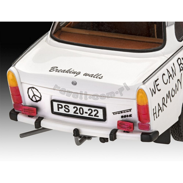 REVELL 1/24 TRABANT 601S "BUILDERS CHOICE" MODEL SET (67713)