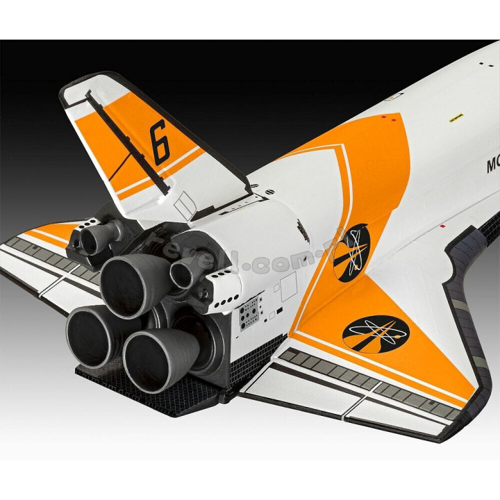 REVELL 1/144 MONAKER SPACE SHUTTLE (James Bond 007) SET (05665)