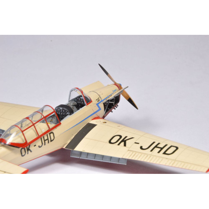 EDUARD 1/48 Z-126 TRENER DUAL COMBO      (11156) + cążki gratis