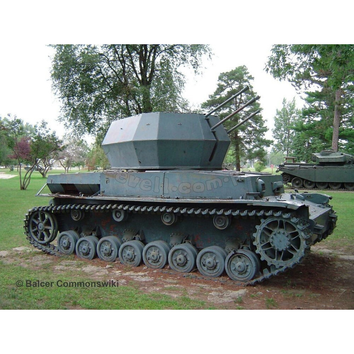 REVELL 1/35 FLAKPANZER IV WIRBELWIND 03296
