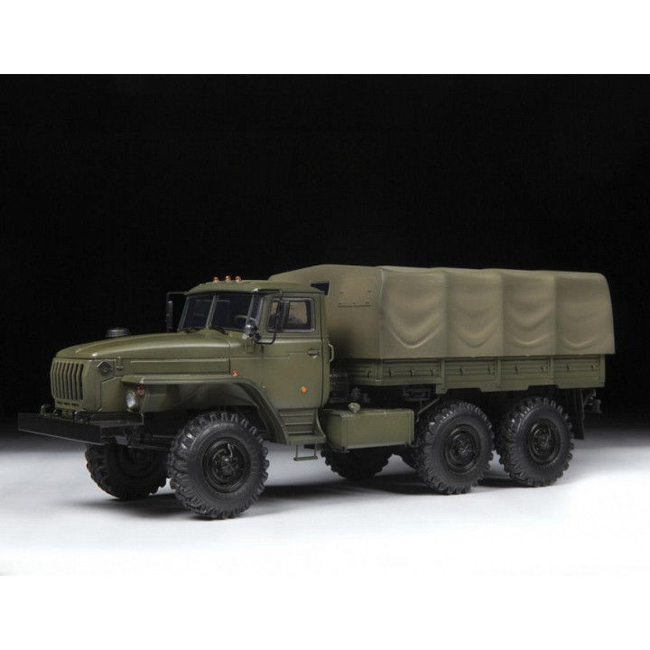 ZVEZDA 1/35 URAL TRUCK 4320 (3654)