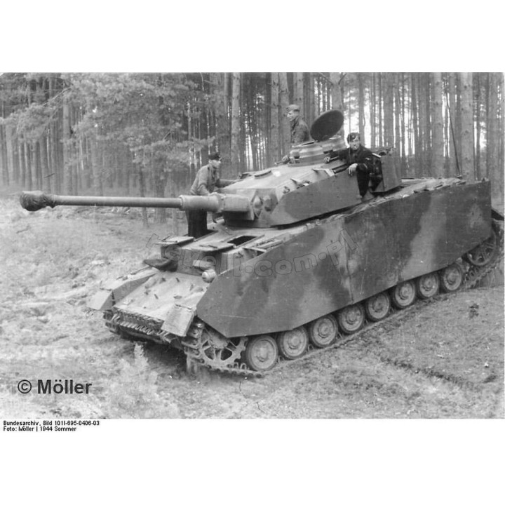 REVELL 1/35 PANZER AUSF. H (03333)
