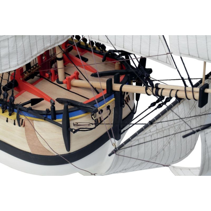 BILLING BOATS ŁÓDŹ ŻAGLOWA ENDEAVOUR     1:50 (BB514)