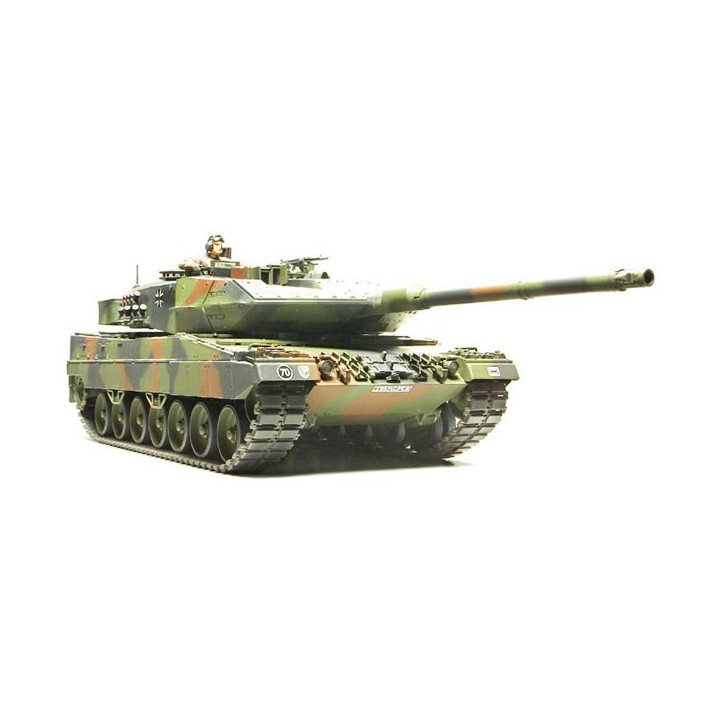 TAMIYA 1/35 LEOPARD 2A6 MAIN BATTLE TANK 35271