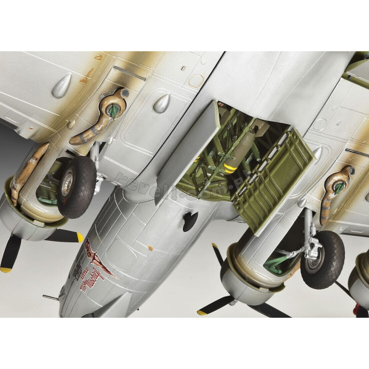 REVELL 1/72 B-17G FLYING FORTRESS 04283