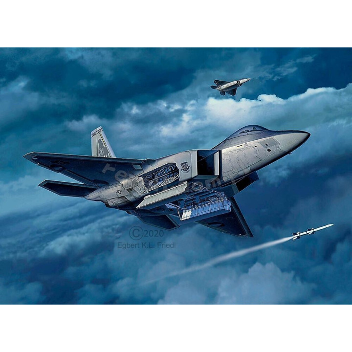 REVELL 1/72 LOCKHEED MARTIN F-22A RAPTOR 03858