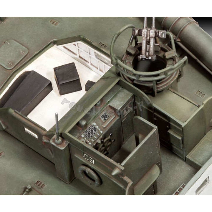 REVELL 1/72 PATROL TORPEDO BOAT PT-109 MODEL SET 65147