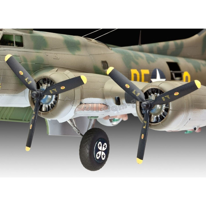 REVELL 1/72 B-17F MEMPHIS BELLE 04279