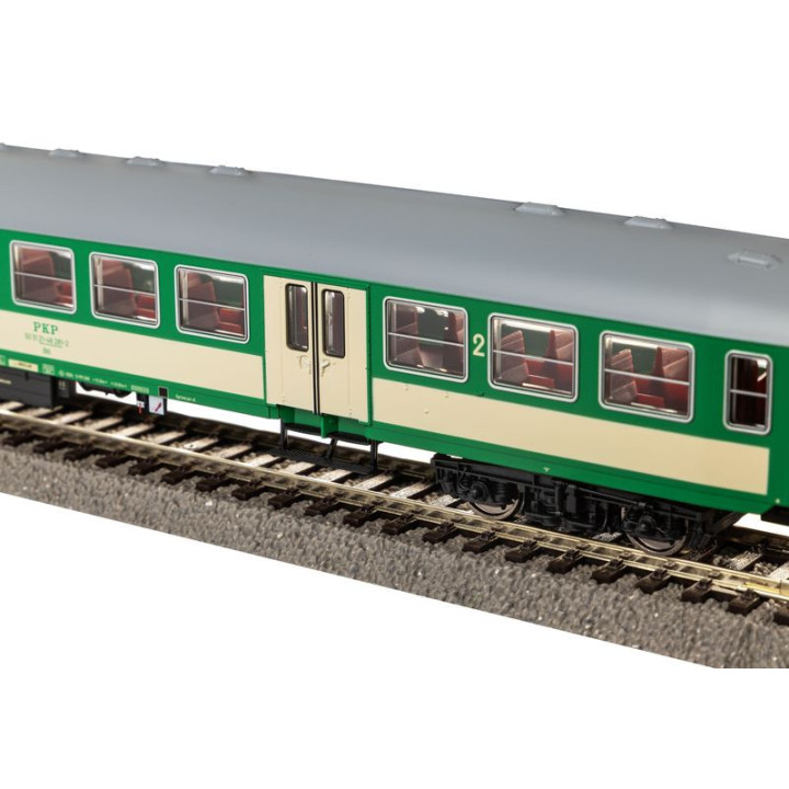 PIKO 96662 PASSENGER WAGON 120A PKP ep.V