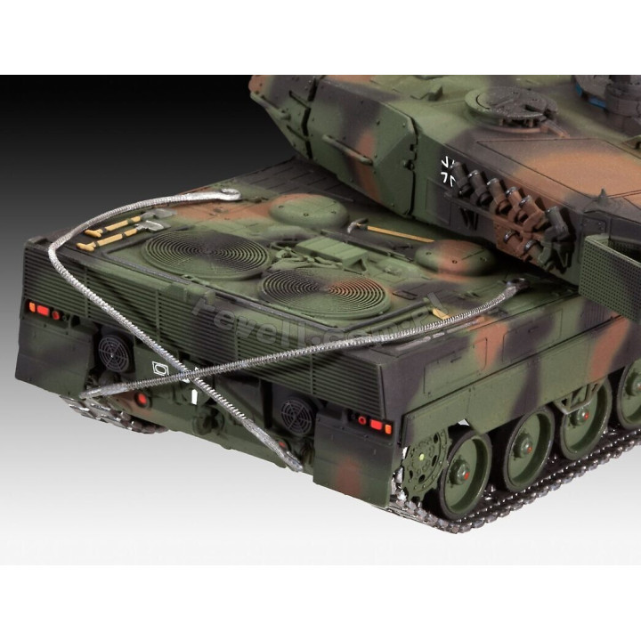 REVELL 1/72 NĚMECKÝ LEOPARD 2A6/A6M MBT 03180