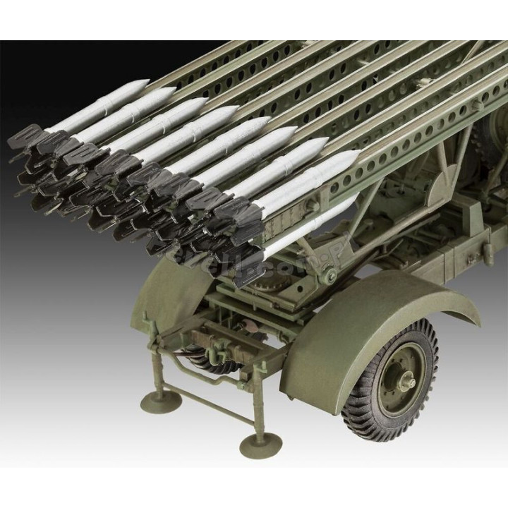 REVELL 1/35 W.O.T. 8 BM-13-16 KATYUSHA/CARGO (03338)