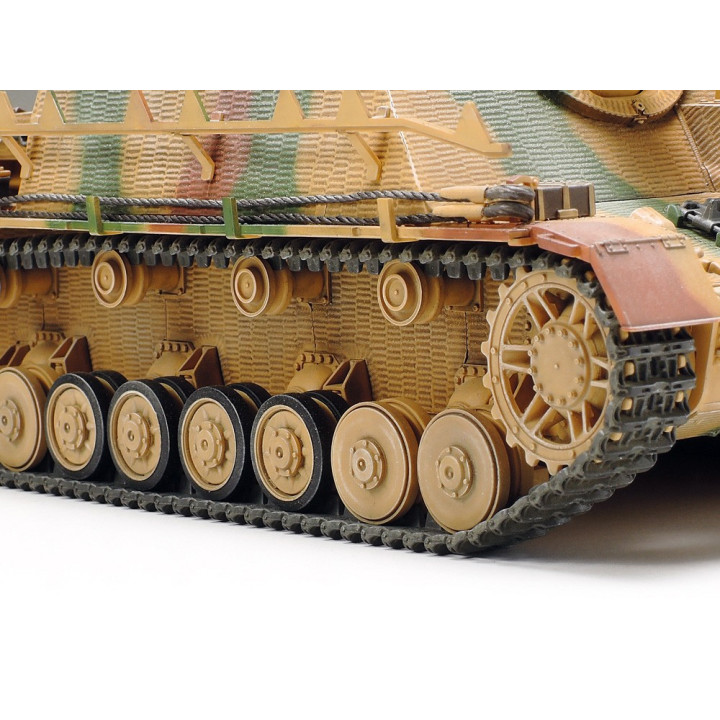 TAMIYA 1/35 Sd.Kfz.166 STURMPANZER IV BRUMBAR POZDNÍ VÝROBA (35353)