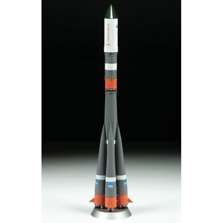 ZVEZDA 1/144 SOYUZ ROCKET (7500)