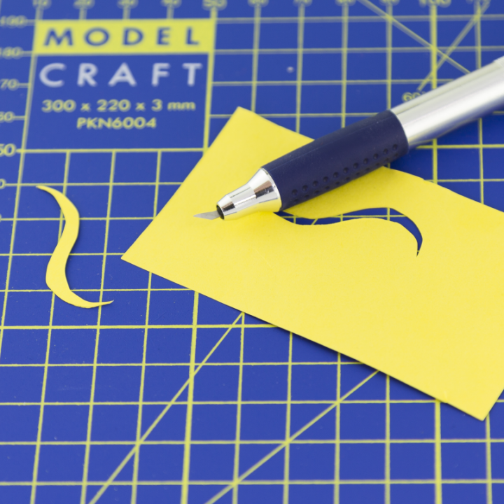MODELCRAFT Cutting Knife with Rotating Blade (PKN4200)