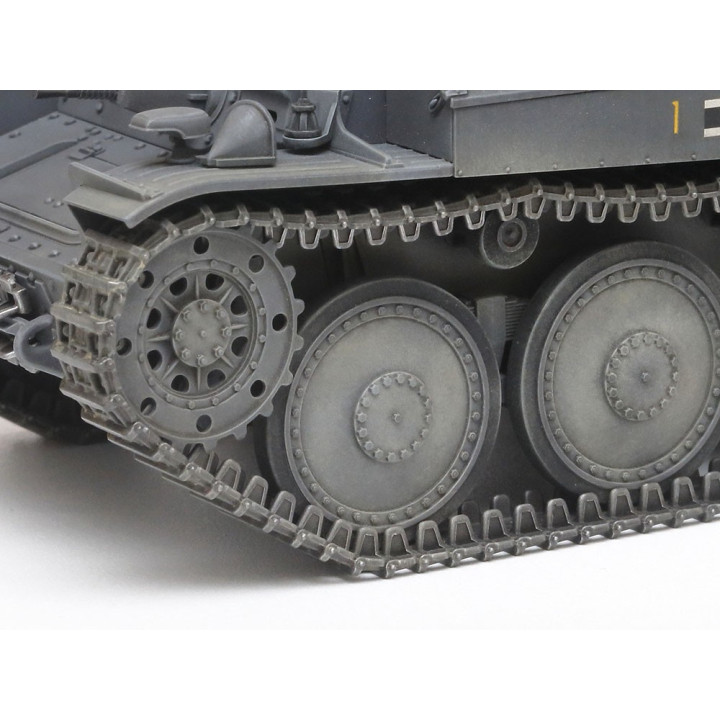 TAMIYA 1/35 TAN Pz. Kpfw.38t Ausf. E/F 35369