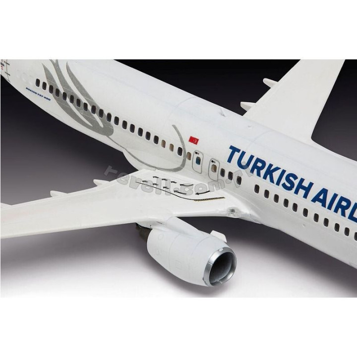 REVELL 1/144 BOEING 737-800 TURKISH      AIRLINES MODEL SET (63772)