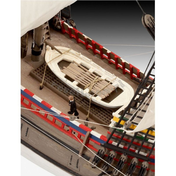 REVELL 1/83 MYFLOWER 400TH ANNIVERSARY GIFT SET (05684)