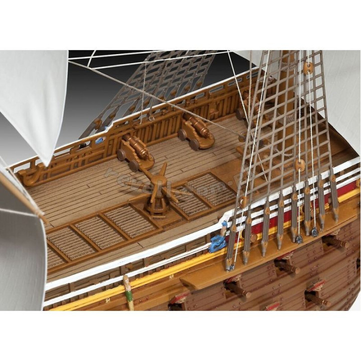 REVELL 1/150 Swedish Regal S. Vasa       (05414)