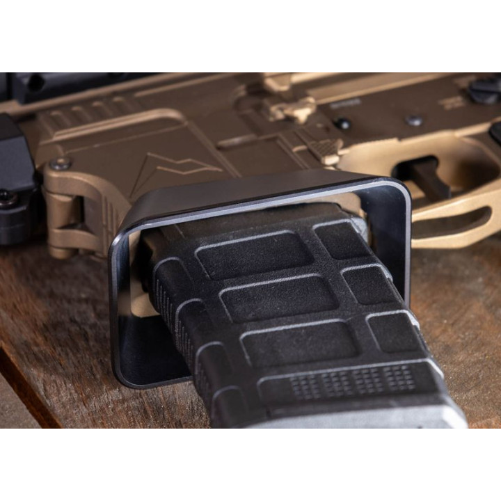 ARMANOV Funnel for AR-15 & Similar Milled Receivers | Wide - Black (MWALAR15WIDE-BL) Magwell
