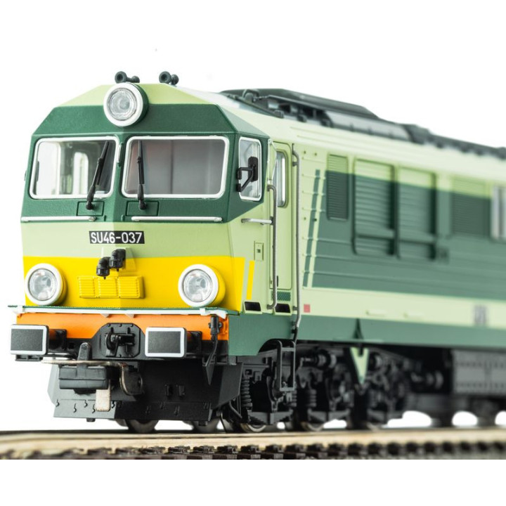 PIKO 52876 SPALED LOCOMOTIVE SU46 PKP ep.V + DSS PluX22