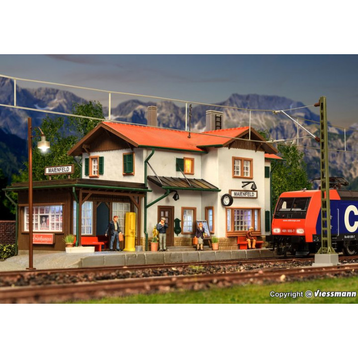 KIBRI 39496 H0 Maienfeld Railway Station