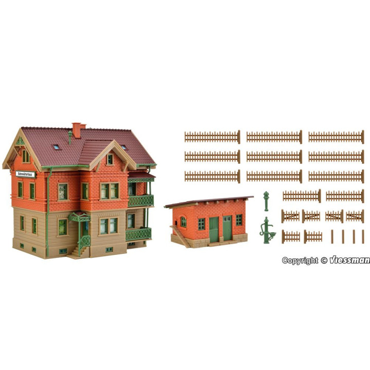 VOLLMER 43529 H0 Esslingenz caretaker's house with chicken coop
