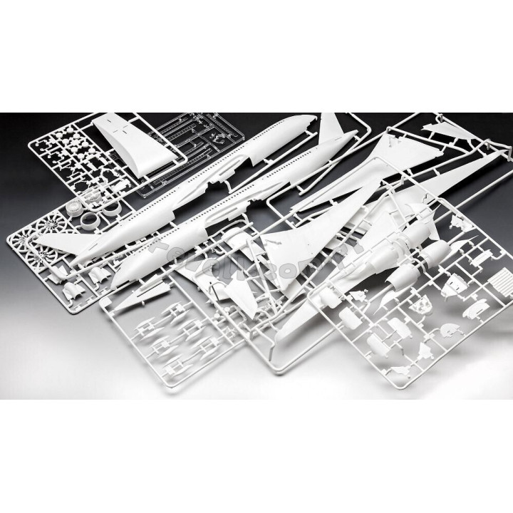 REVELL 1/144 AIRBUS A350-900 Lufthansa   New Livery (03881)