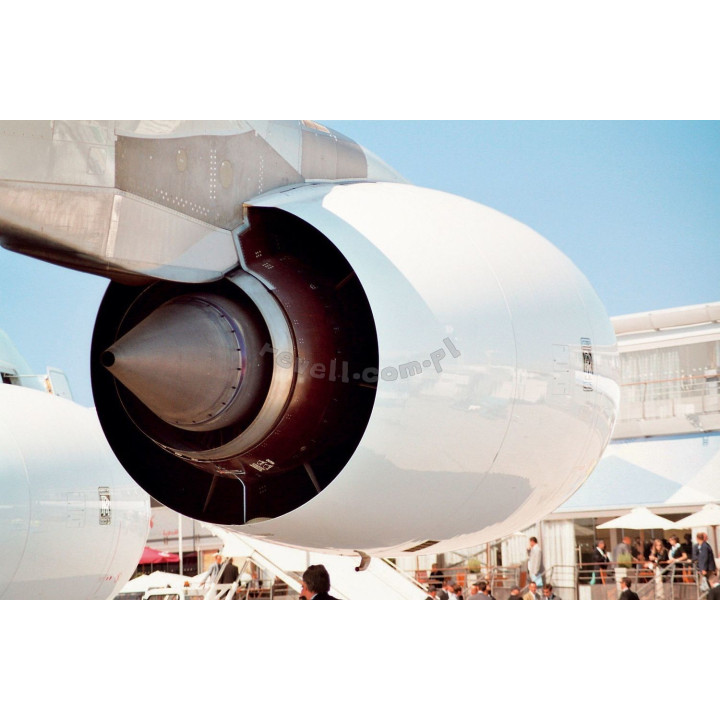 REVELL 1/144 AIRBUS A380 New Livery      (04218)