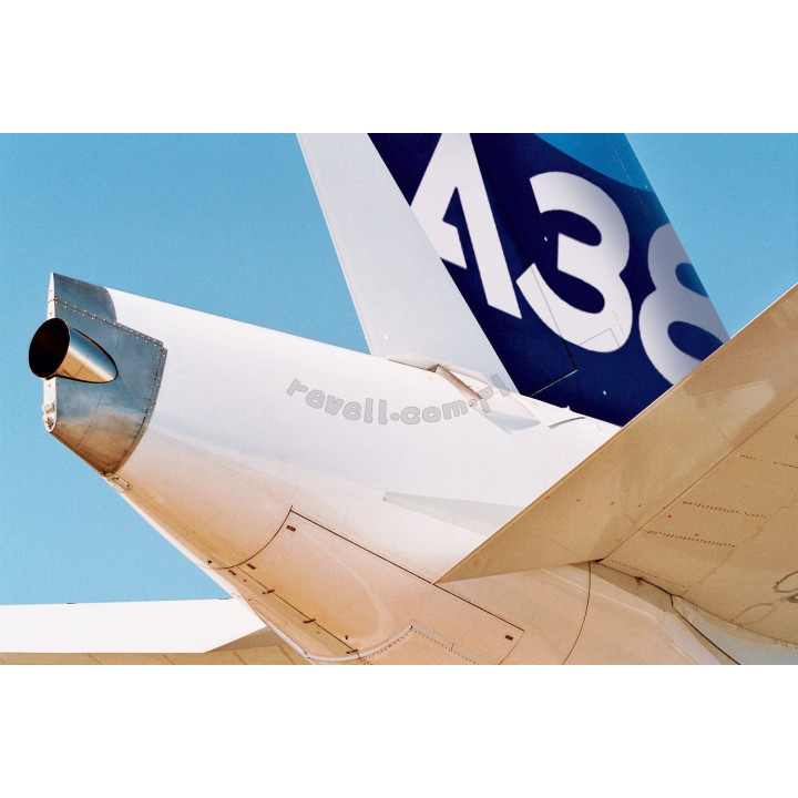 REVELL 1/144 AIRBUS A380 (04218)