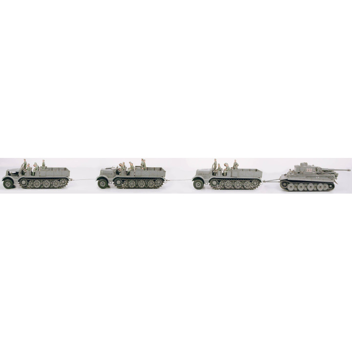 TAMIYA 1/35 NĚMECKÝ 18TUNOVÝ POLOPÁSOVÝ VŮZ FAMO (35239)